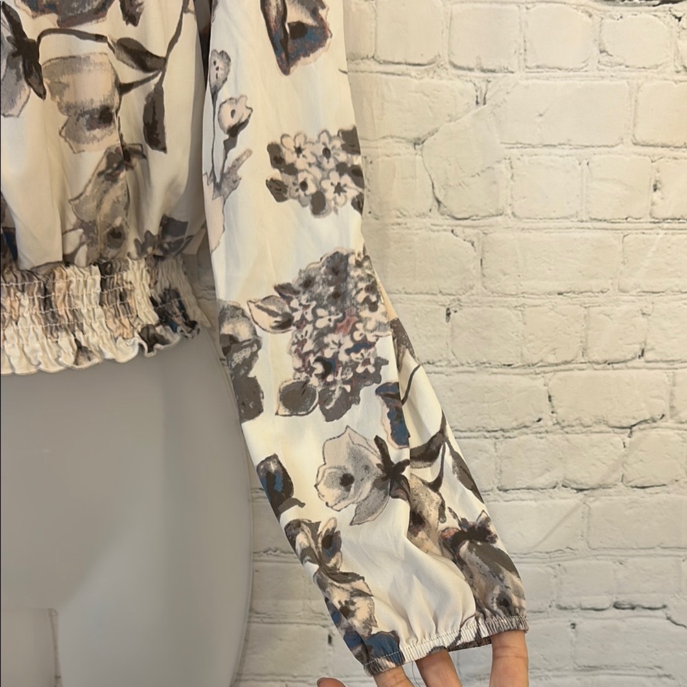 Altar’d State Floral Off-Shoulder Women's Top - Picture 4 of 6